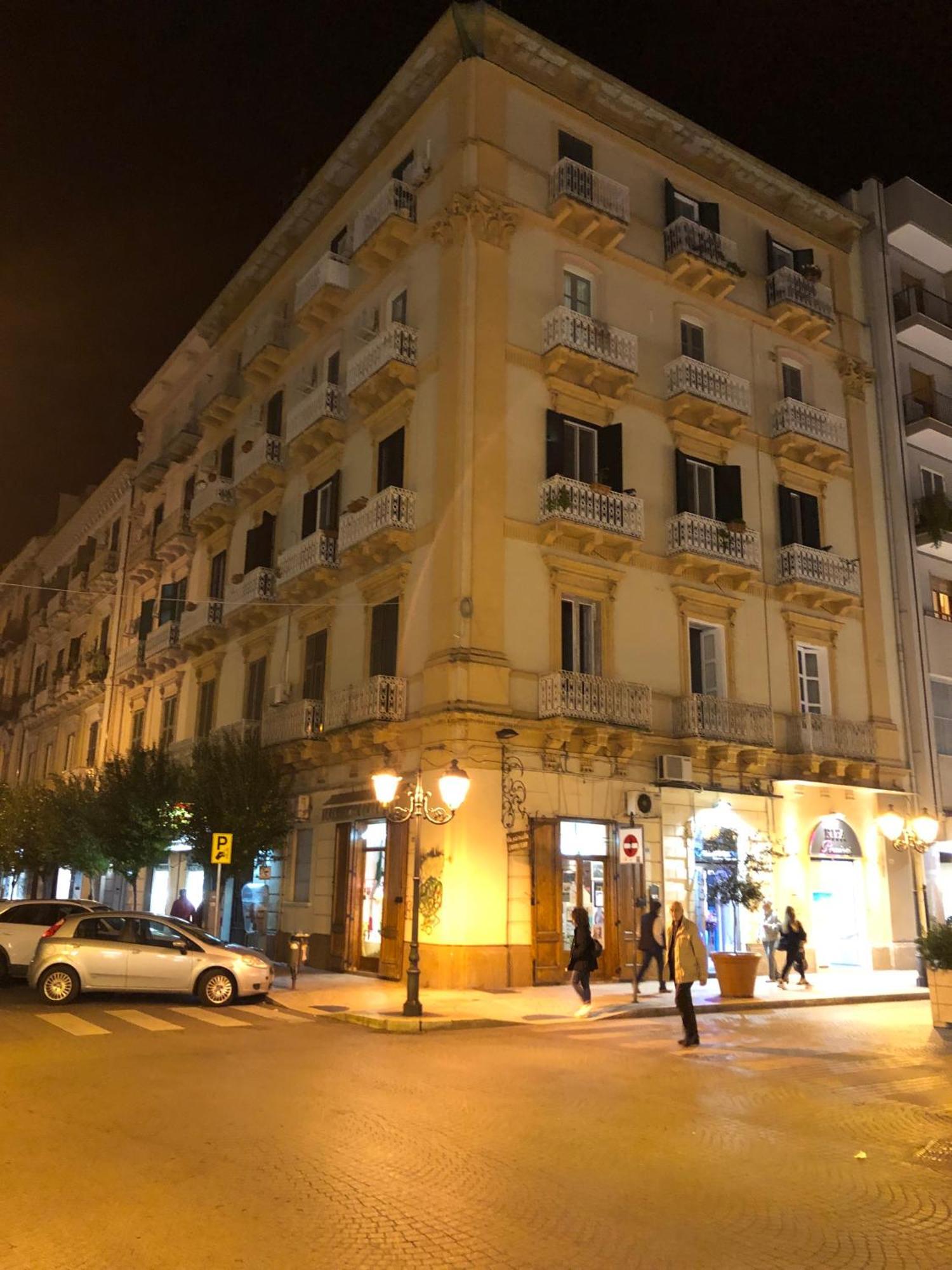 Petite Maison Ta Taranto Exteriör bild